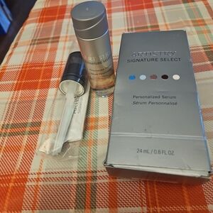 NIB Artistry Signature Select Serum